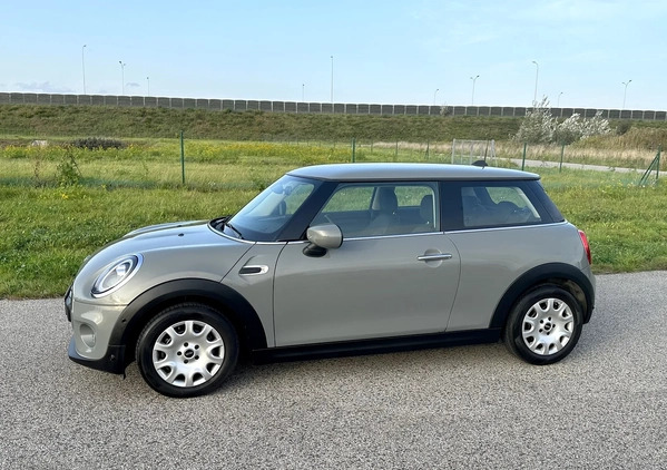 MINI ONE cena 79900 przebieg: 7000, rok produkcji 2021 z Świebodzice małe 79